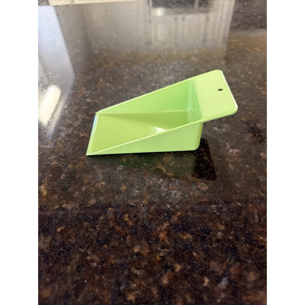 RARE Vintage Retro Tupperware Sugar Flour Wedge Flat Scoop Green 1452-6 Kitchen
